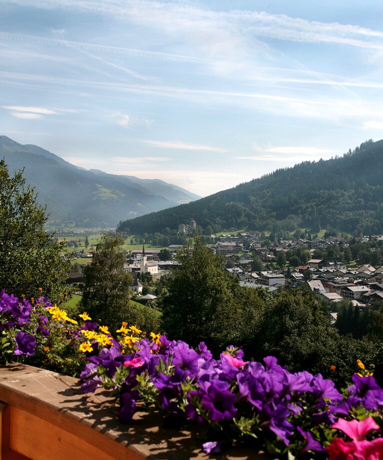 Aussicht auf Kaprun von einem Balkon