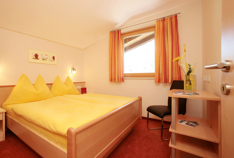 Ansicht vom Schlafzimmer im Appartement 2
